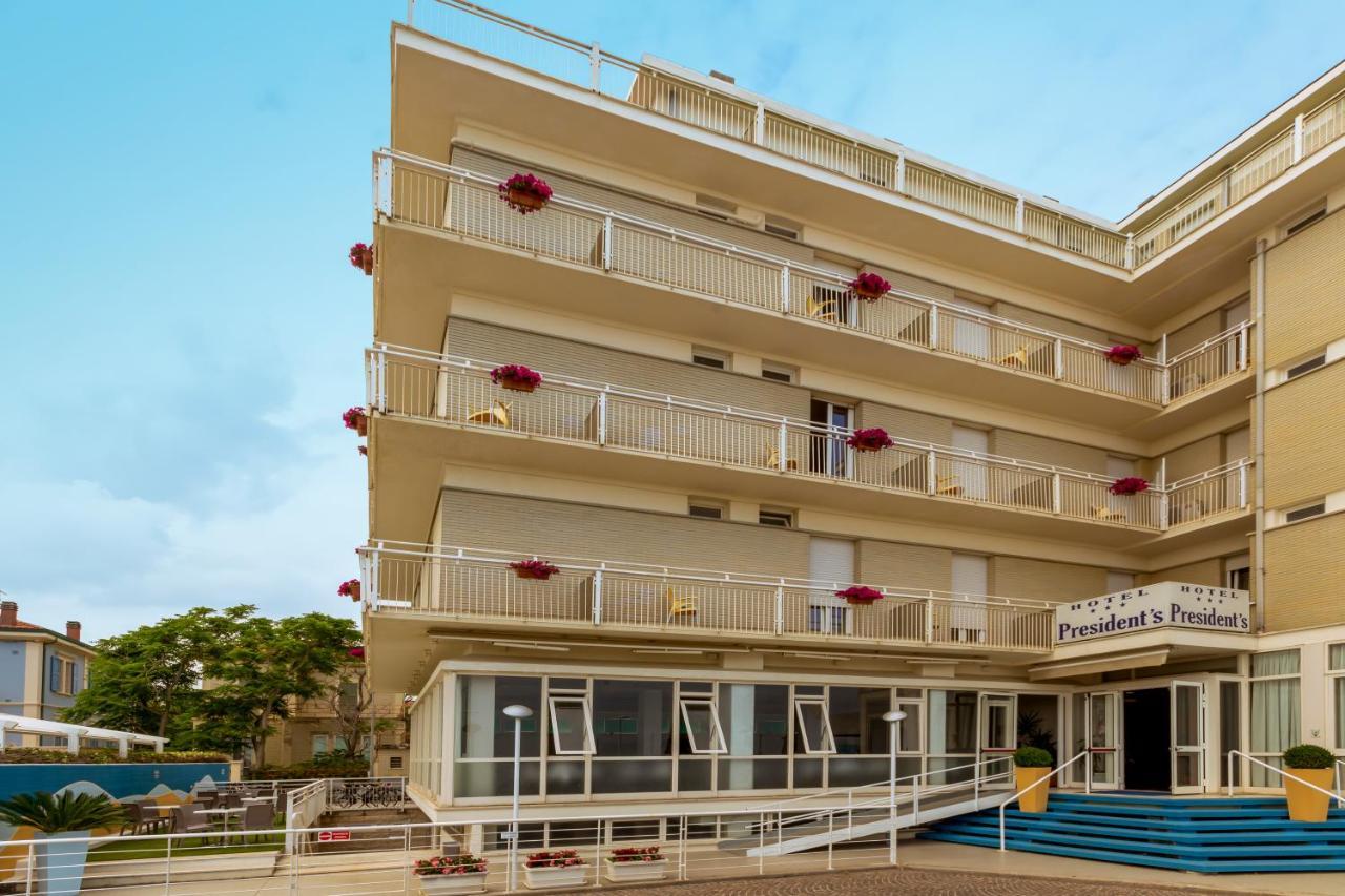 Hotel President'S Pesaro Esterno foto