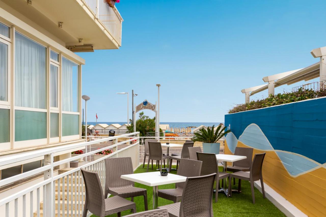 Hotel President'S Pesaro Esterno foto