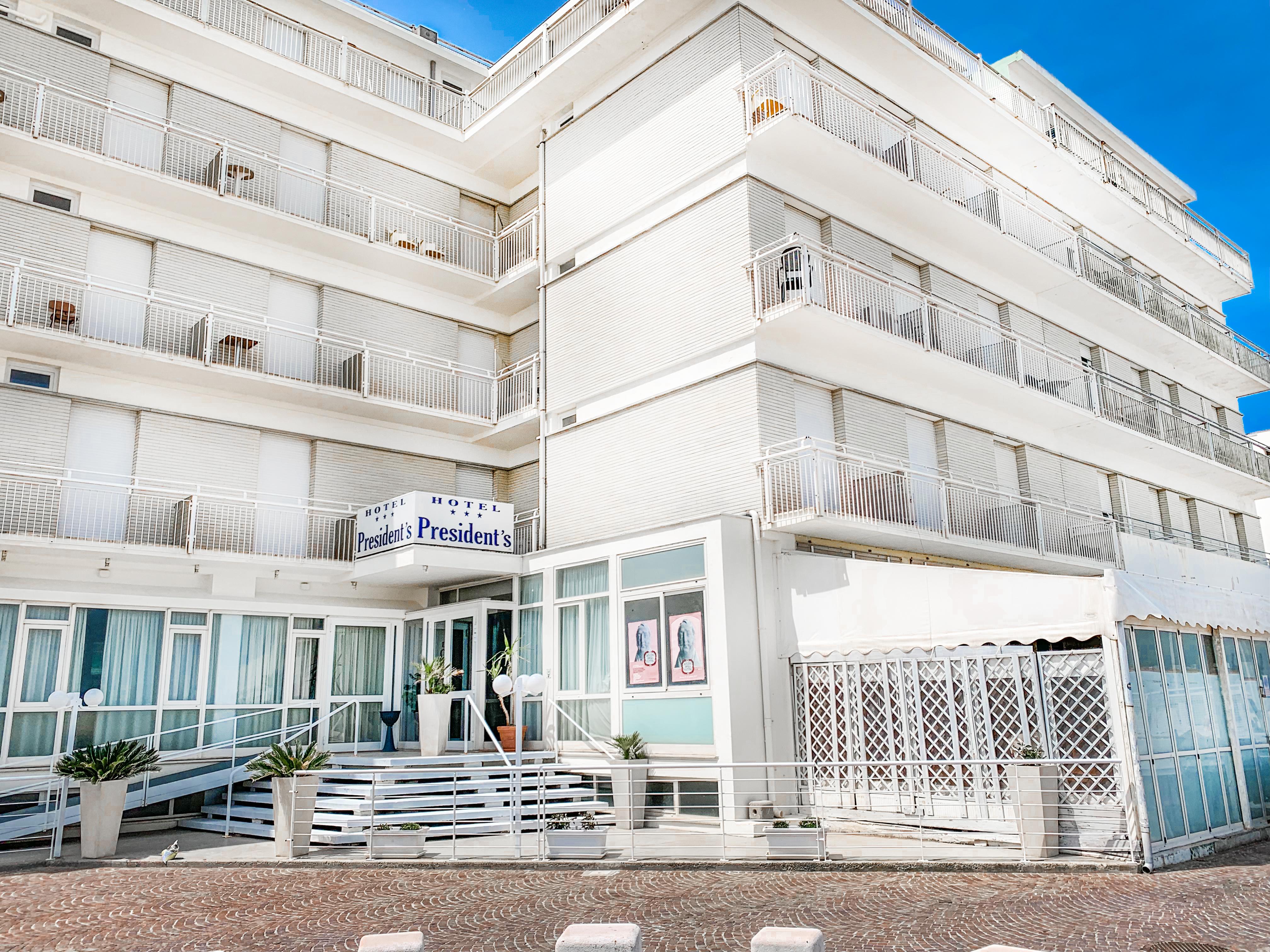 Hotel President'S Pesaro Esterno foto