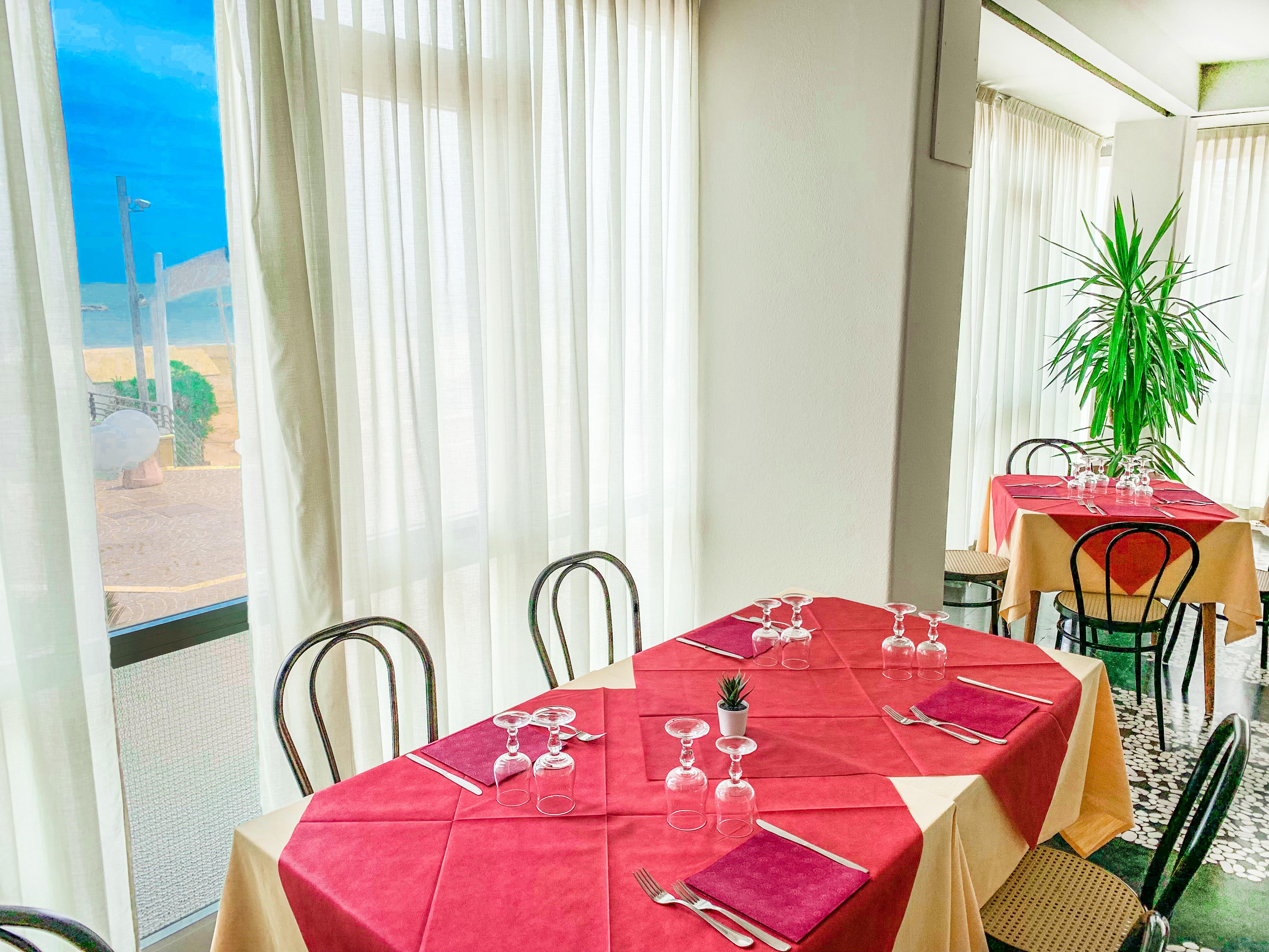Hotel President'S Pesaro Esterno foto