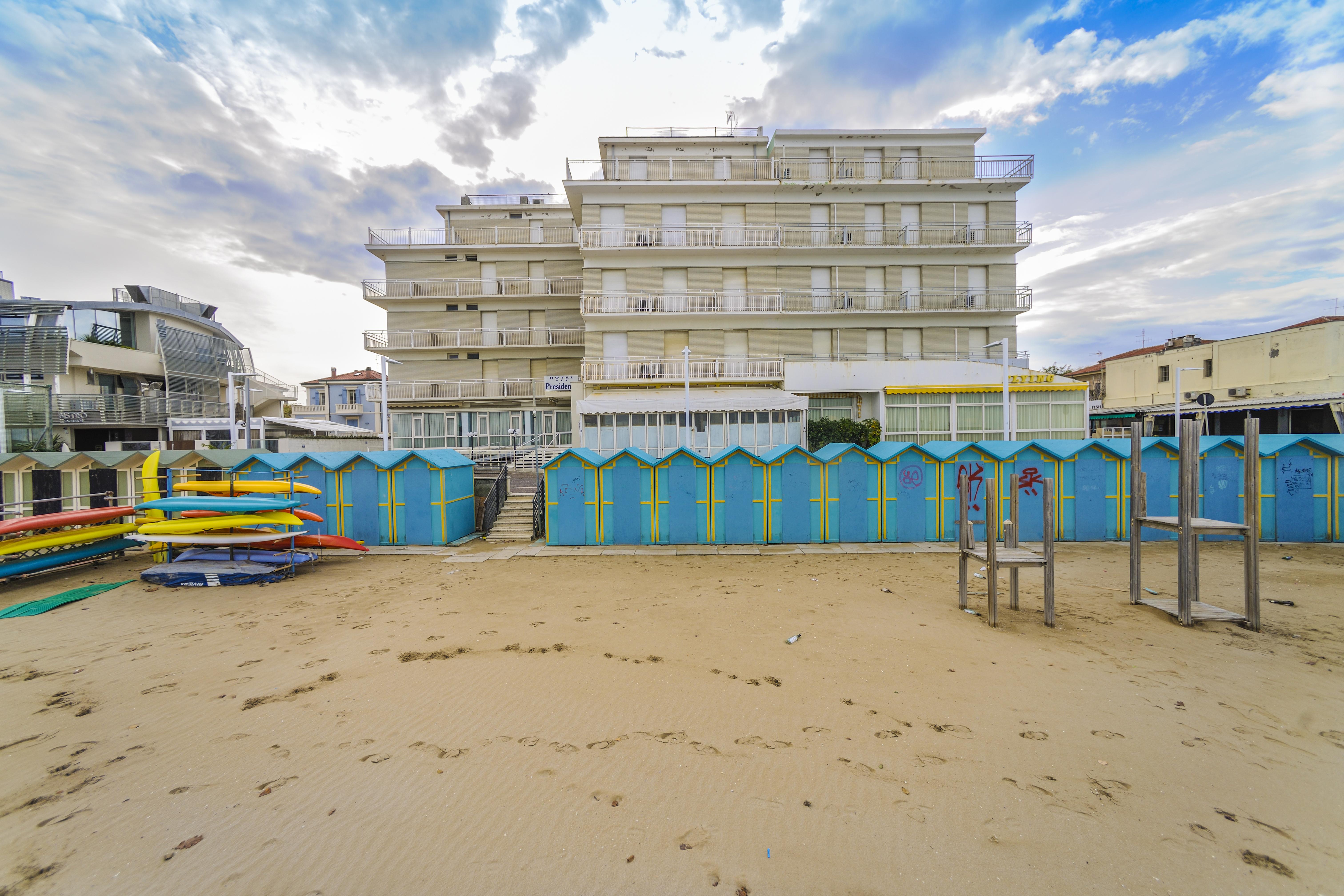 Hotel President'S Pesaro Esterno foto